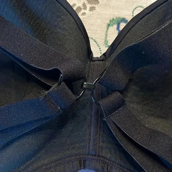 KINDLY 40DD black bra - Picture 7 of 7